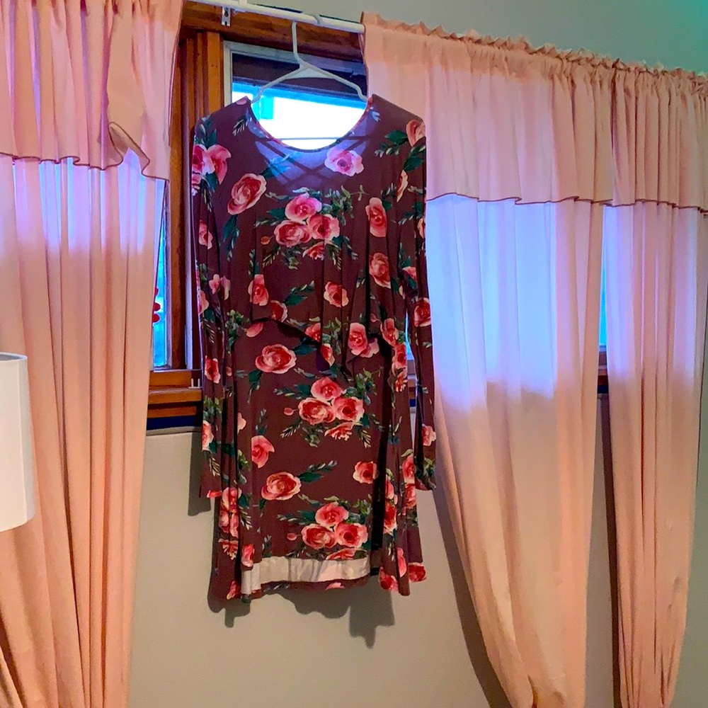 Latched Mama floral stretchy nursing shirt-XL